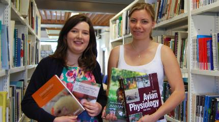 Students at Harper Adams University are to benefit from £580 of new books, thanks to a generous donation from the British Poultry Council, together with MSD Animal Health, Elanco and ForFarmers. Generous poultry book donation