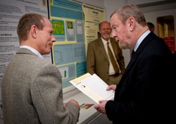 Sir John Beddington discusses cereals research with Professor Simon Edwards Sir John Beddington discusses cereals research with Professor Simon Edwards