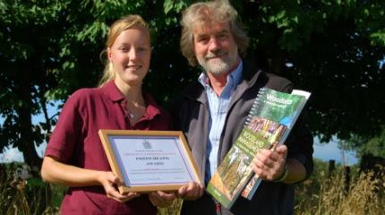 Book prize for top countryside student