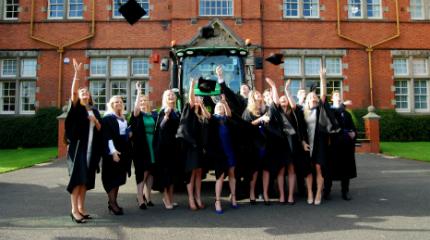 Graduation 2013: The students 2 (video)