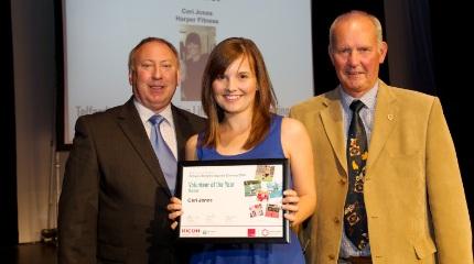 Student wins Volunteer of the Year award