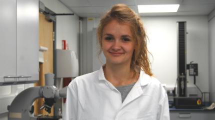 Harper Adams helps student complete chemistry award (video)