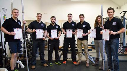 Student gym volunteers complete weightlifting course