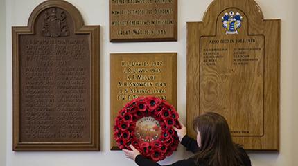 Dedication of new memorial to alumni who fell in First World War