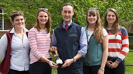 Students analyse Farmcircuit social network