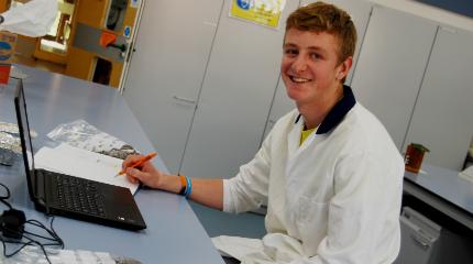 Student works towards science award (video)