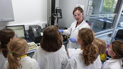 Laboratories welcome Brownie science investigators
