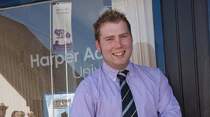 Student scoops Welsh travel scholarship to take him to New Zealand