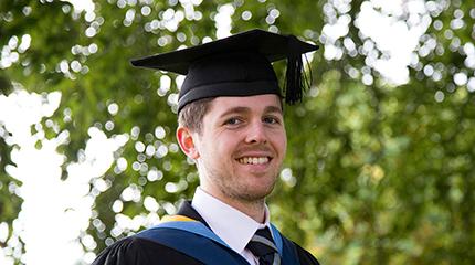 Harper Adams graduate becomes first dedicated veterinary physiotherapist at Animal Health Trust