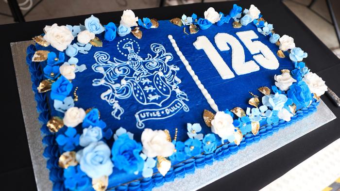 The 125th anniversary cake just before cutting